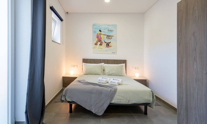 Arvore House | HostWise Arvore - Double Room w/Terrace and Pool