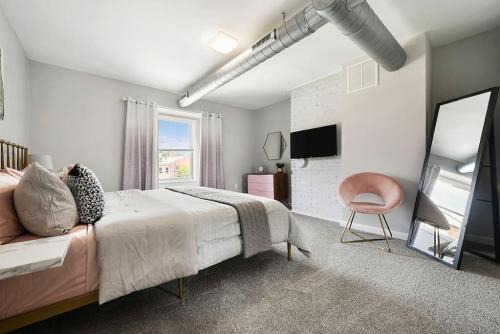 East Allegheny House | HostWise Stays - Free Parking, Highly Walkable, 2 Full bathrooms
