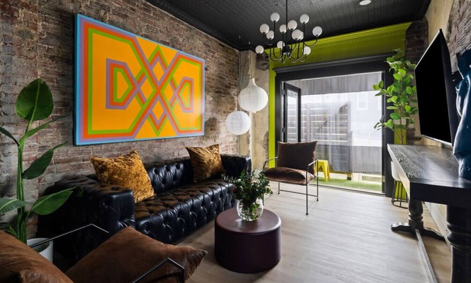 Lower Lawrenceville House | ★HostWiseStays★ Off-Street Parking, Brooklyn-Inspired Brownstone