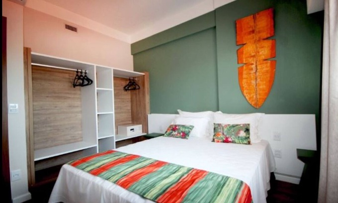 Olimpia Apartment | Hot Beach Olímpia - Large apartment with garage and park tickets included