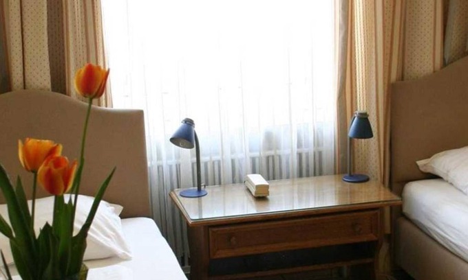 Elisabeth-Vorstadt Bed & Breakfast | HOT DEAL double room non refundable rate - Adlerhof, Pension
