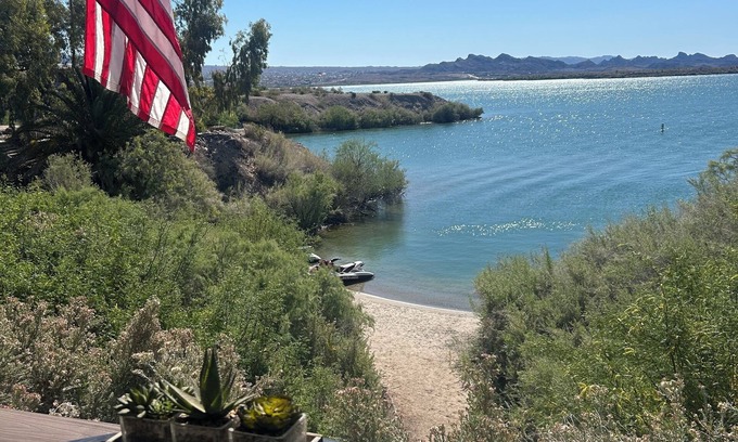 Lake Havasu City House | HOT LISTING! Water Front home with direct lake access
