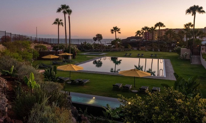 San Miguel de Abona Apartment | Hot pool, sea, wifi pro, gas barbecue, garden, 04