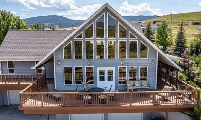 Lava Hot Springs Cabin | Hot Springs Hideaway!