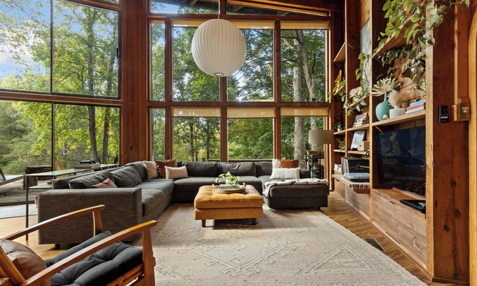 Parthenon Cabin | Hot Tub + 2 Cabins + 30 Acre on Little Buffalo River-Ozark National Forest