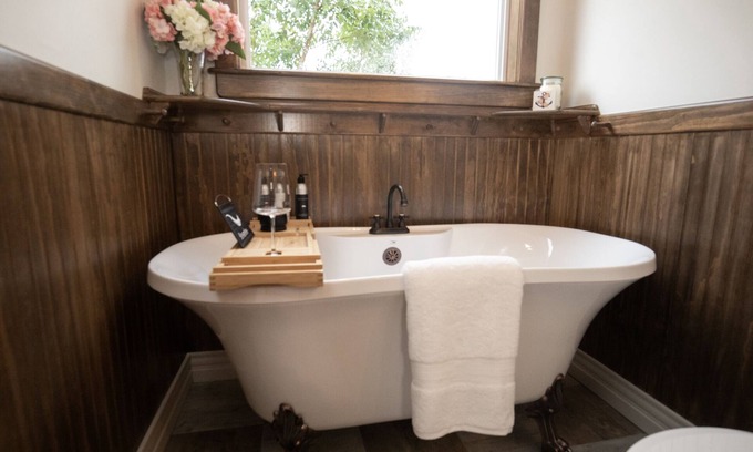 Brigus House | Hot Tub at Brigus Bower, in the Beautiful Town Of Brigus NL.