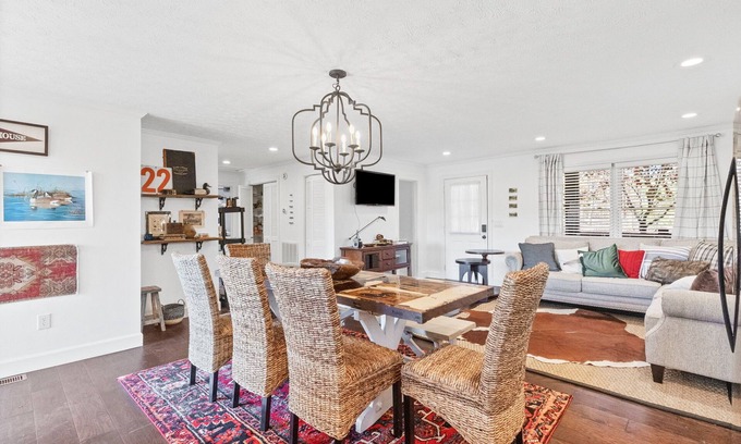 Dandridge Cabin | Hot tub, Cigar Room, Lakefront 4 Bedroom Cabin Fire-pit, Summer Dock & Games