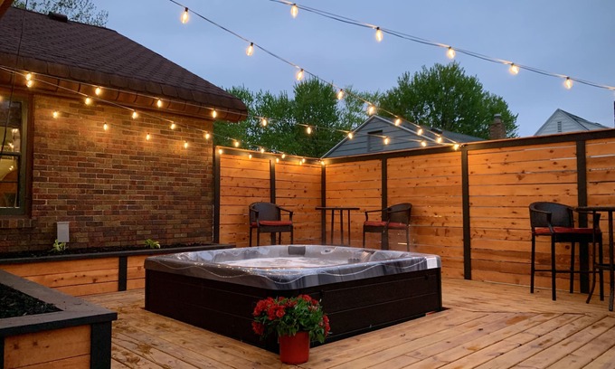 South Bend House | HOT TUB | Decked Out Oasis | Nespresso Coffee Bar