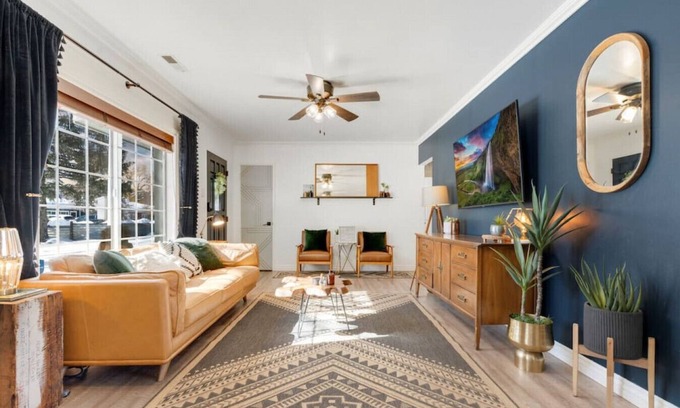 Coconino Estates House | *Hot tub*Downtown* The Bungalow