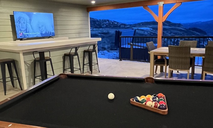 Brewster House | Hot tub, EV charger, VIEWS, games