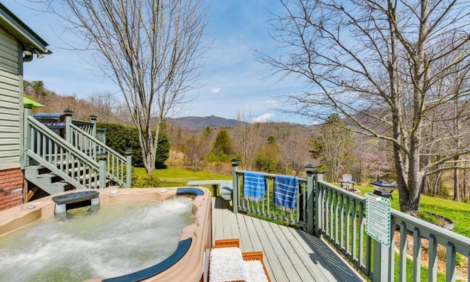 Balsam Grove Apartment | Hot Tub, Fire Pit and Views Balsam Grove Getaway