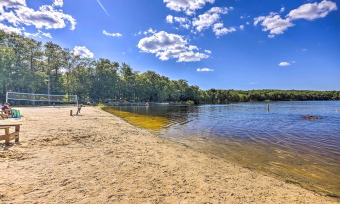 Gouldsboro House | Hot Tub & Game Room: Cozy Big Bass Lake Home!
