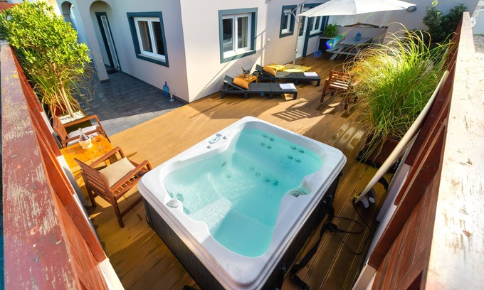 Ferrel House | Hot Tub & Garden & Privacy & Fast wifi & Surf rental- Surf Atlantic - Baleal