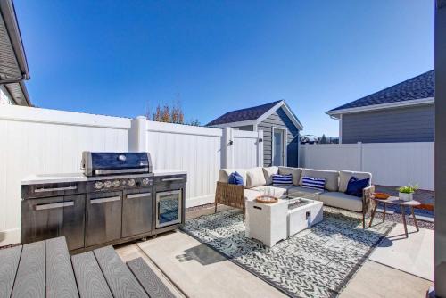 Heber House | Hot Tub, Heber Home, Pet-Friendly, Games, Sleeps 13 Guest!