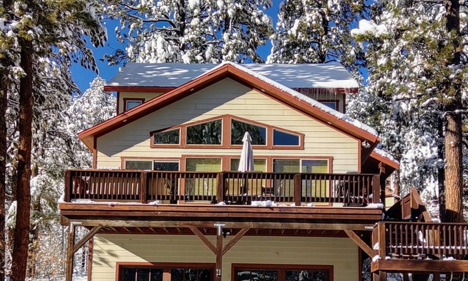 San Juan River Village House | Hot tub! Ideal location! Close to Wolf Creek & Pagosa! 2 car garage, Ping Pong!