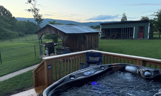 Montvale Other | HOT TUB-King Beds-Farm Stay fire-pit-Mountain views under Blue Ridge Parkway