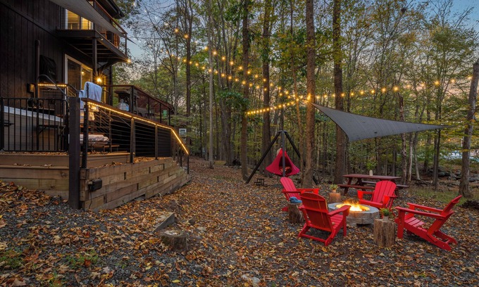 East Stroudsburg House | Hot Tub, Lake Access + Community Amenities | Somerset Lodge by AvantStay