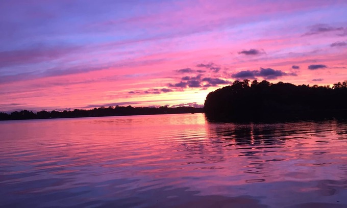 Fennville House | Hot Tub! Lake View! Fireplace! Lake Access! Dog Friendly! Close to Saugatuck!