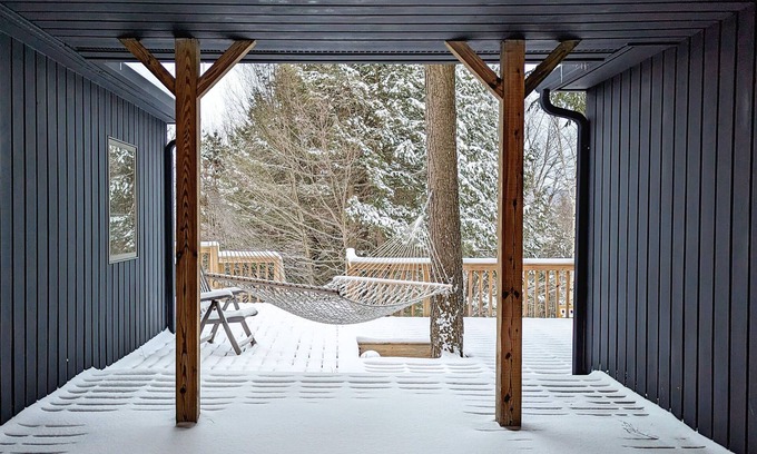 Jewett House | Hot tub! Modern Catskills Charmer - Hunter/Windham