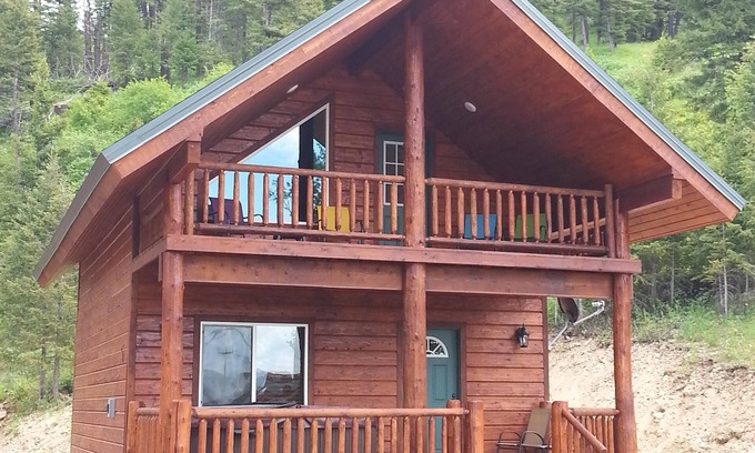 Island Park Cabin | HOT TUB ON DECK. 14 miles to Yellowstone! Easy Access.