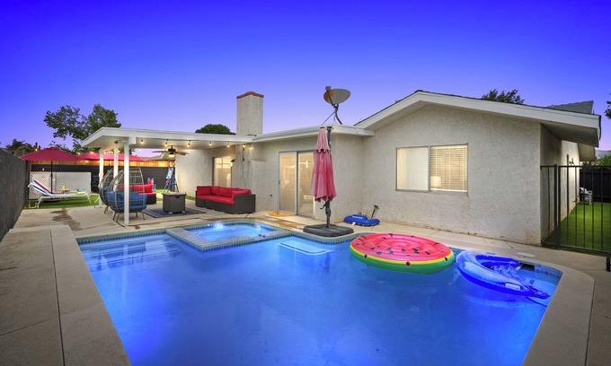 East Hemet House | Hot tub - Pool - Firepit - Game Room
