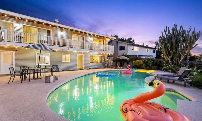 Fallbrook House | Hot Tub | Pool House 5 BR- 15 Guests Pet Friendly