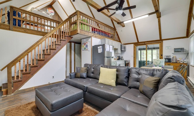 Thornhurst House | Hot Tub & Resort Amenities: Pocono Lake Retreat!