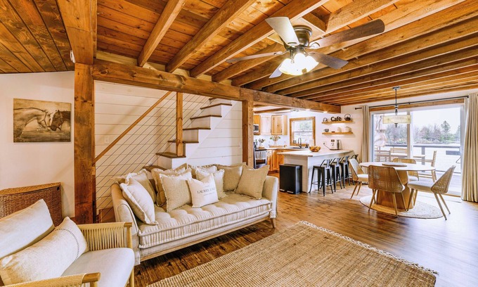 Deposit House | Hot Tub & Watercrafts: Lakefront Catskills Getaway