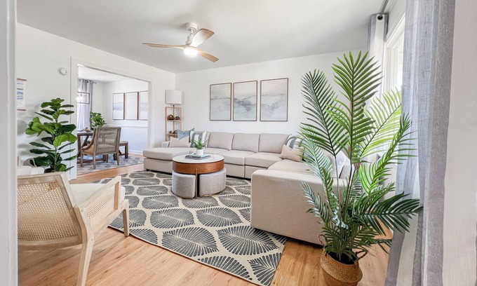 Frisco House | Hot Tub, Yard, 4BR, Dogs Ok, Walk 2 Dining
