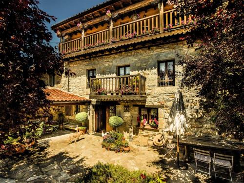 San Pelayo de Montija Hotel | Hotel Rural Zalama