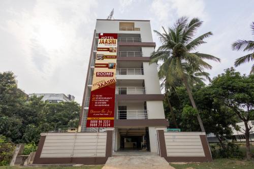 Rushikonda Hotel | HoteI Jaasri