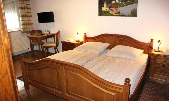 Gifhorn Hotel | Hotel ∙ 1 bedroom ∙ 2 guests