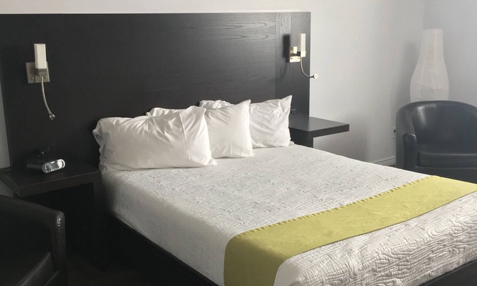 Degelis Hotel | Hotel 1212