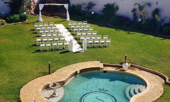 Bulawayo Hotel | Hotel ∙ 3 guests