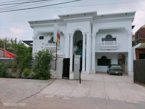 Johar Town Hotel | Hotel 4 Season Lahore