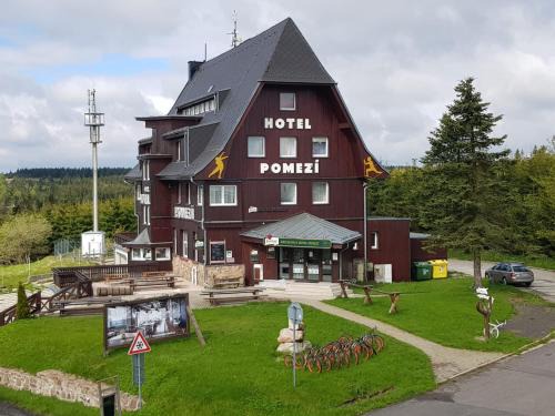 Cinovec Hotel | Hotel a restaurace Pomezí