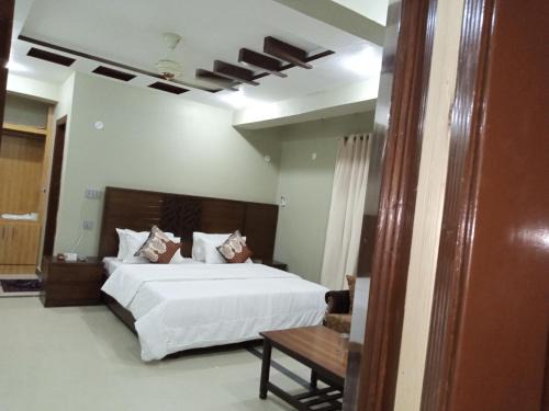 G-7 Sector Hotel | Hotel AL MARKAZ