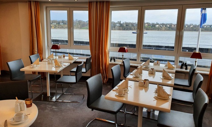 Finkenwerder Hotel | Hotel AM ELBUFER