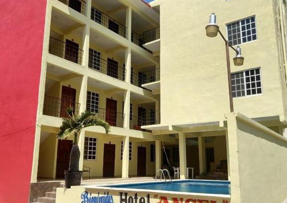 La Poza Hotel | HOTEL ANGEL
