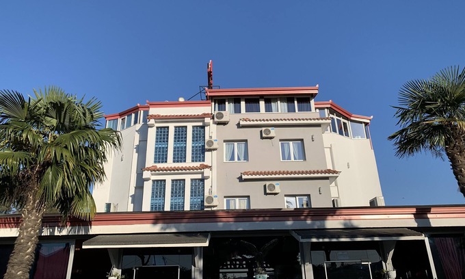 Ardenice Hotel | Hotel Anxhelo