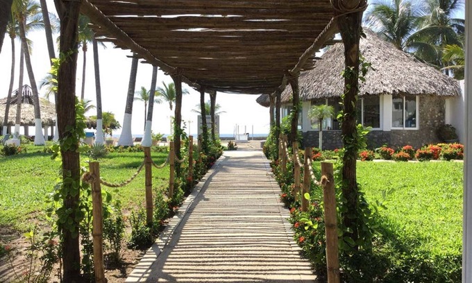 Puerto Arista Hotel | Hotel Arista Bugambilias