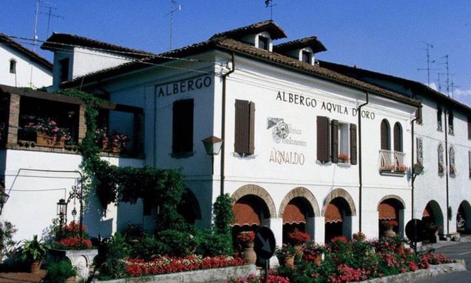 Rubiera Hotel | Hotel Arnaldo Aquila D’oro