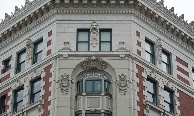 Downtown Buffalo Hotel | Hotel at The Lafayette Trademark Collection by Wyndham