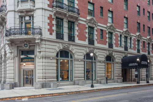 Downtown Buffalo Hotel | Hotel at the Lafayette Trademark Collection by Wyndham
