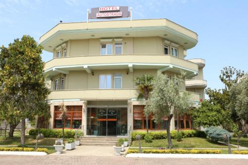 Kashar Hotel | Hotel Autostrada (Highway)