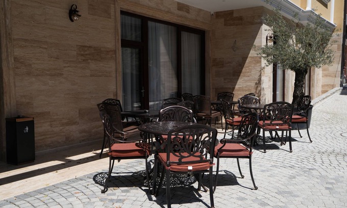 Prizren Hotel | Hotel Avdissons
