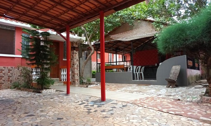 Bissau Apartment | HOTEL BADINCA Alojamento Low Cost in Bissau avenida FRANCISCO MENDES