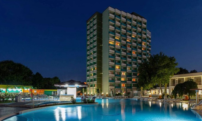 Saturn Hotel | Hotel Balada