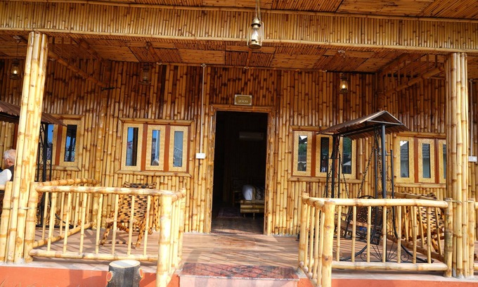 Varanasi Hotel | Hotel Banaras kila