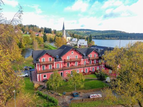 Predni Vyton Hotel | Hotel Barborka